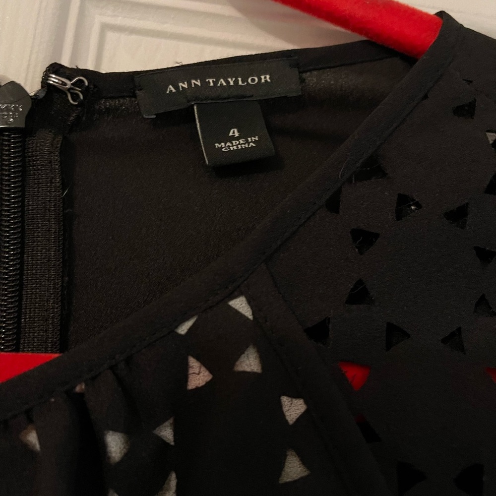 Patterned Top - Picture 2 of 2